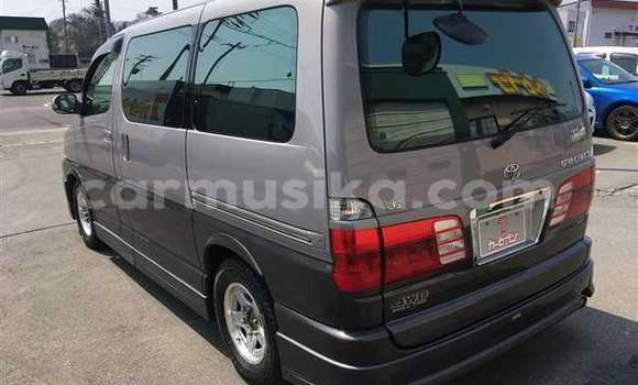 Nunua Ilio tumika Toyota Granvia Nyingine Gari ndani ya Beitbridge nchini Matabeleland Kusini Nunua Ilio tumika Toyota Granvia Nyingine Gari ndani ya Beitbridge nchini Matabeleland Kusini