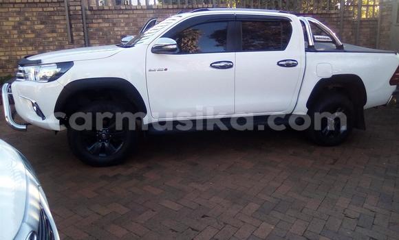 Acheter Occasion Voiture Toyota Hilux Blanc à Harare, Harare Acheter Occasion Voiture Toyota Hilux Blanc à Harare, Harare