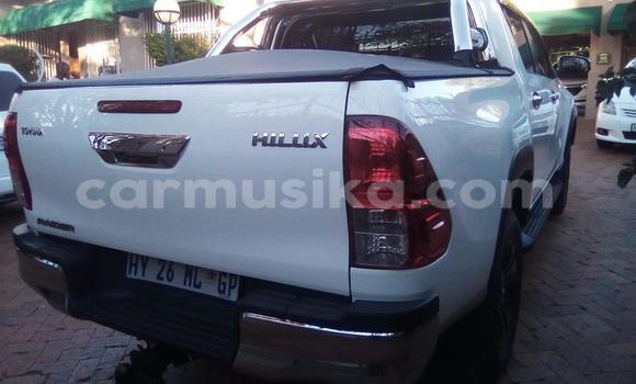 Acheter Occasion Voiture Toyota Hilux Blanc à Harare, Harare Acheter Occasion Voiture Toyota Hilux Blanc à Harare, Harare