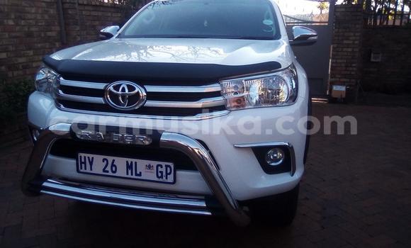 Acheter Occasion Voiture Toyota Hilux Blanc à Harare, Harare Acheter Occasion Voiture Toyota Hilux Blanc à Harare, Harare