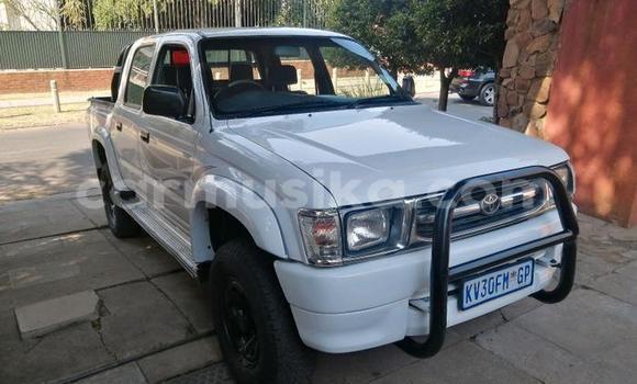 Acheter Occasion Voiture Toyota Hilux Blanc à Chegutu, Mashonaland West Acheter Occasion Voiture Toyota Hilux Blanc à Chegutu, Mashonaland West
