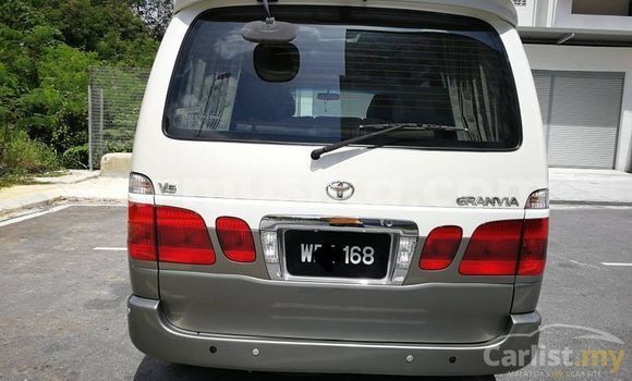 Buy Used Toyota Granvia Silver Car in Bindura in Mashonaland Central