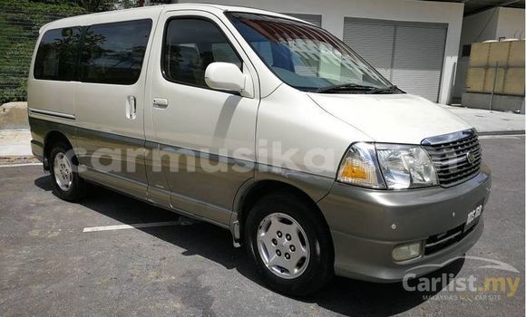 Acheter Occasion Voiture Toyota Granvia Gris à Bindura, Mashonaland Central Acheter Occasion Voiture Toyota Granvia Gris à Bindura, Mashonaland Central