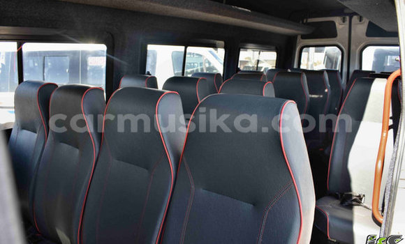 Buy Used Mercedes‒Benz 190 White Car in Beitbridge in Matabeleland South Buy Used Mercedes‒Benz 190 White Car in Beitbridge in Matabeleland South