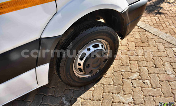 Buy Used Mercedes‒Benz 190 White Car in Beitbridge in Matabeleland South Buy Used Mercedes‒Benz 190 White Car in Beitbridge in Matabeleland South