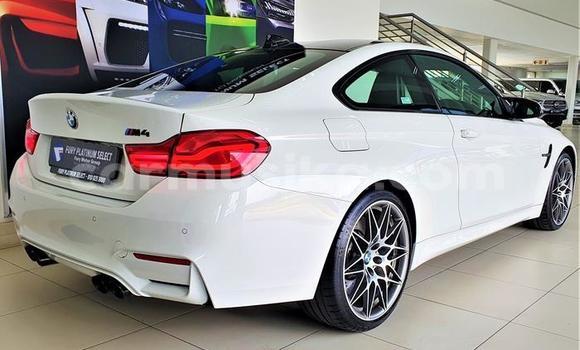 Acheter Occasion Voiture BMW M4 Blanc à Bulawayo, Bulawayo Acheter Occasion Voiture BMW M4 Blanc à Bulawayo, Bulawayo