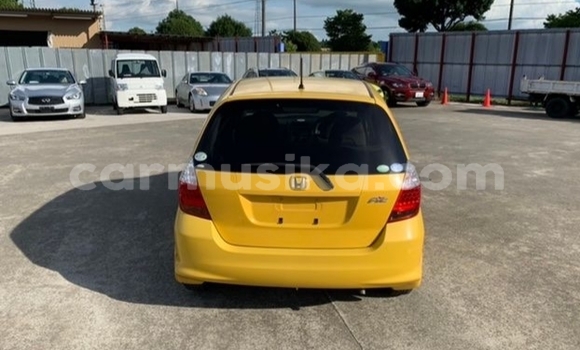 Tenga Tsaru Honda Fit Beige Mota in Beitbridge in Matabeleland South Tenga Tsaru Honda Fit Beige Mota in Beitbridge in Matabeleland South