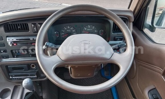 Acheter Occasion Voiture Nissan Caravan Beige à Beitbridge, Matabeleland South Acheter Occasion Voiture Nissan Caravan Beige à Beitbridge, Matabeleland South
