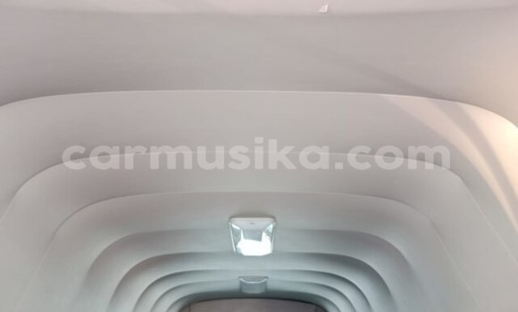 Acheter Occasion Voiture Nissan Caravan Beige à Beitbridge, Matabeleland South Acheter Occasion Voiture Nissan Caravan Beige à Beitbridge, Matabeleland South