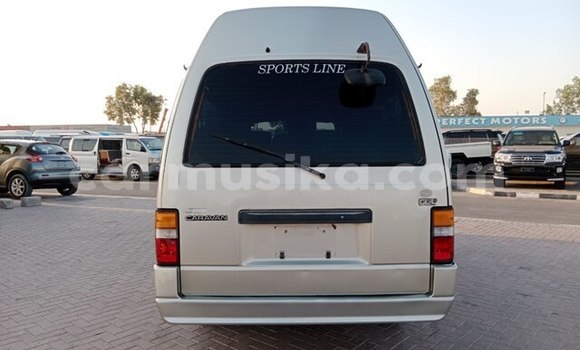Acheter Occasion Voiture Nissan Caravan Beige à Beitbridge, Matabeleland South Acheter Occasion Voiture Nissan Caravan Beige à Beitbridge, Matabeleland South