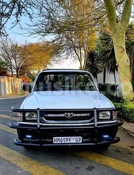 Big with watermark toyota hilux matabeleland south beitbridge 31813