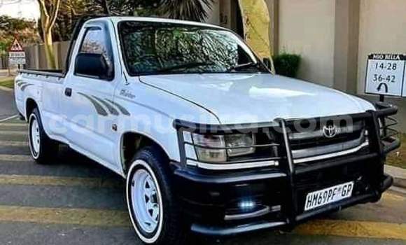 Buy Used Toyota Hilux White Car in Beitbridge in Matabeleland South Buy Used Toyota Hilux White Car in Beitbridge in Matabeleland South
