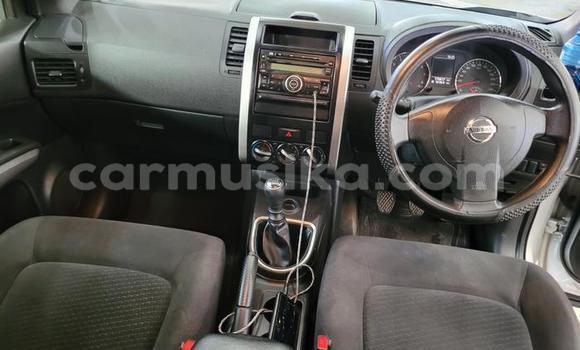 Acheter Occasion Voiture Nissan X–Trail Gris à Beitbridge, Matabeleland South Acheter Occasion Voiture Nissan X–Trail Gris à Beitbridge, Matabeleland South
