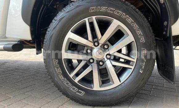 Tenga Tsaru Toyota Hilux Chena Mota in Beitbridge in Matabeleland South Tenga Tsaru Toyota Hilux Chena Mota in Beitbridge in Matabeleland South