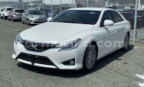 Buy Used Toyota Mark X White Car in Beitbridge in Matabeleland South
