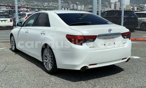 Tenga Tsaru Toyota Mark X Chena Mota in Beitbridge in Matabeleland South Tenga Tsaru Toyota Mark X Chena Mota in Beitbridge in Matabeleland South