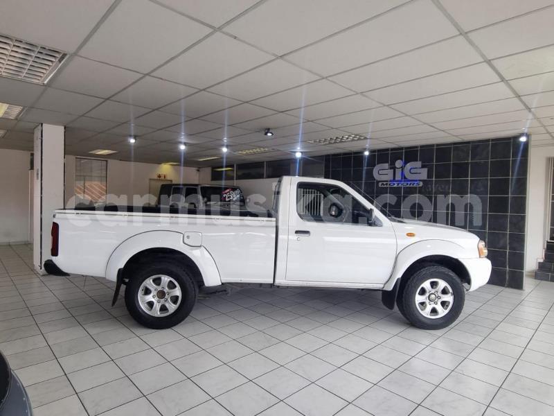 Big with watermark nissan np 300 matabeleland south beitbridge 31836