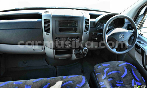 Acheter Occasion Voiture Mercedes‒Benz 190 Blanc à Beitbridge, Matabeleland South Acheter Occasion Voiture Mercedes‒Benz 190 Blanc à Beitbridge, Matabeleland South