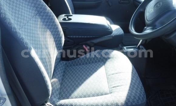 Buy Used Toyota Hiace White Car in Beitbridge in Matabeleland South Buy Used Toyota Hiace White Car in Beitbridge in Matabeleland South