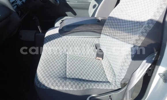 Buy Used Toyota Hiace White Car in Beitbridge in Matabeleland South Buy Used Toyota Hiace White Car in Beitbridge in Matabeleland South