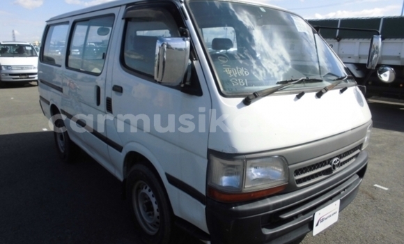 Acheter Occasion Voiture Toyota Hiace Blanc à Beitbridge, Matabeleland South