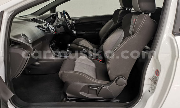 Tenga Tsaru Ford Fiesta Chena Mota in Beitbridge in Matabeleland South Tenga Tsaru Ford Fiesta Chena Mota in Beitbridge in Matabeleland South