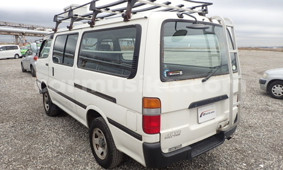 Buy Used Toyota Hiace Other Car in Beitbridge in Matabeleland South Buy Used Toyota Hiace Other Car in Beitbridge in Matabeleland South