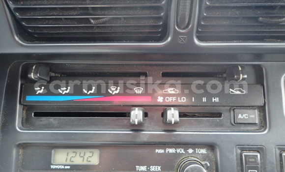 Buy Used Toyota Hiace Other Car in Beitbridge in Matabeleland South Buy Used Toyota Hiace Other Car in Beitbridge in Matabeleland South