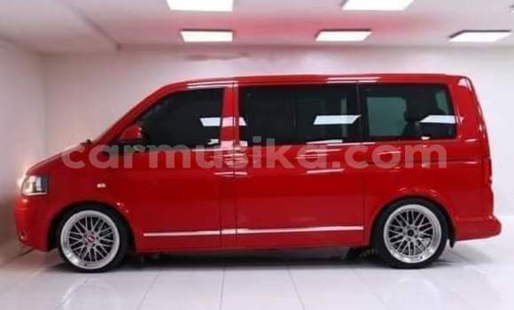 Buy Used Volkswagen Caravelle Red Car in Beitbridge in Matabeleland South Buy Used Volkswagen Caravelle Red Car in Beitbridge in Matabeleland South