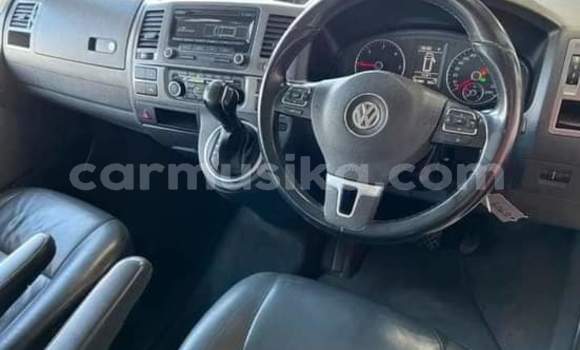 Buy Used Volkswagen Caravelle Red Car in Beitbridge in Matabeleland South Buy Used Volkswagen Caravelle Red Car in Beitbridge in Matabeleland South