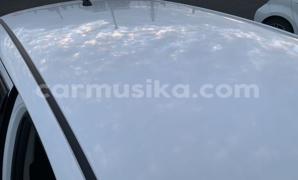 Nunua Ilio tumika Toyota Vitz Nyeupe Gari ndani ya Beitbridge nchini Matabeleland Kusini Nunua Ilio tumika Toyota Vitz Nyeupe Gari ndani ya Beitbridge nchini Matabeleland Kusini