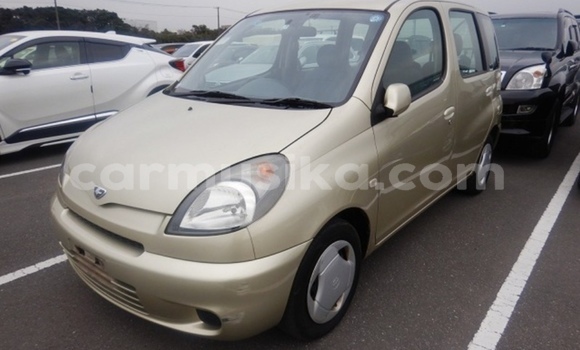 Buy Used Toyota FunCargo Other Car in Beitbridge in Matabeleland South Buy Used Toyota FunCargo Other Car in Beitbridge in Matabeleland South