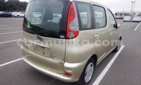 Tenga Tsaru Toyota FunCargo Zvimwe Mota in Beitbridge in Matabeleland South Tenga Tsaru Toyota FunCargo Zvimwe Mota in Beitbridge in Matabeleland South