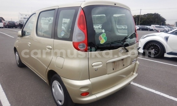 Tenga Tsaru Toyota FunCargo Zvimwe Mota in Beitbridge in Matabeleland South Tenga Tsaru Toyota FunCargo Zvimwe Mota in Beitbridge in Matabeleland South