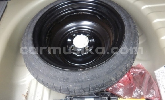 Tenga Tsaru Toyota FunCargo Zvimwe Mota in Beitbridge in Matabeleland South Tenga Tsaru Toyota FunCargo Zvimwe Mota in Beitbridge in Matabeleland South