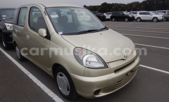 Tenga Tsaru Toyota FunCargo Zvimwe Mota in Beitbridge in Matabeleland South Tenga Tsaru Toyota FunCargo Zvimwe Mota in Beitbridge in Matabeleland South