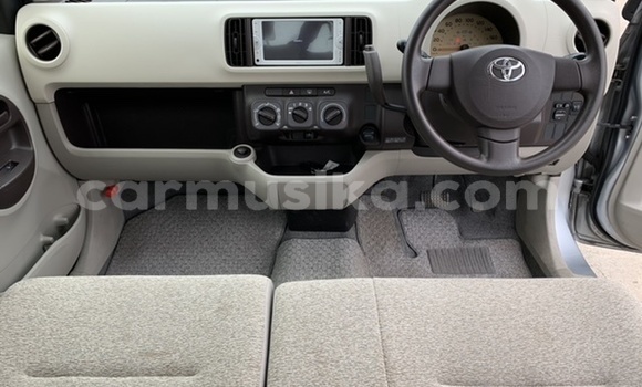 Buy Used Toyota Passo Silver Car in Beitbridge in Matabeleland South Buy Used Toyota Passo Silver Car in Beitbridge in Matabeleland South