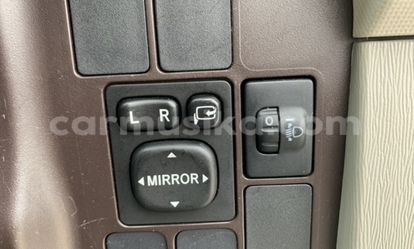 Buy Used Toyota Passo Silver Car in Beitbridge in Matabeleland South Buy Used Toyota Passo Silver Car in Beitbridge in Matabeleland South