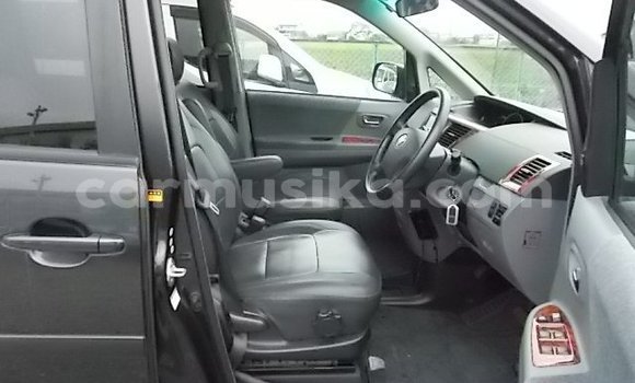 Tenga Tsaru Toyota Noah Nhema Mota in Beitbridge in Matabeleland South Tenga Tsaru Toyota Noah Nhema Mota in Beitbridge in Matabeleland South