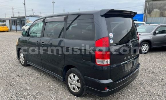 Tenga Tsaru Toyota Noah Nhema Mota in Beitbridge in Matabeleland South Tenga Tsaru Toyota Noah Nhema Mota in Beitbridge in Matabeleland South