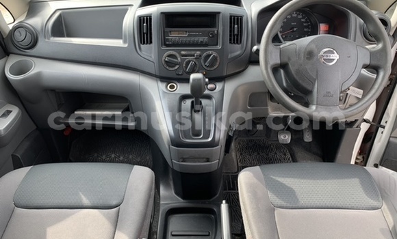 Tenga Tsaru Nissan NV200 Tsvuku Mota in Harare in Harare Tenga Tsaru Nissan NV200 Tsvuku Mota in Harare in Harare