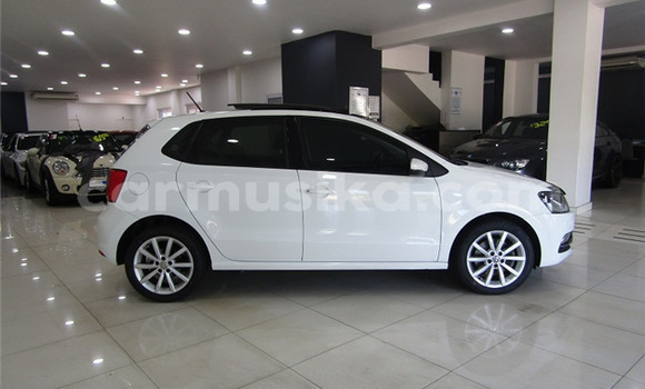 Buy Used Volkswagen Polo White Car in Beitbridge in Matabeleland South Buy Used Volkswagen Polo White Car in Beitbridge in Matabeleland South