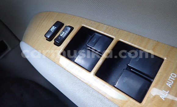 Buy Used Toyota Estima White Car in Beitbridge in Matabeleland South Buy Used Toyota Estima White Car in Beitbridge in Matabeleland South