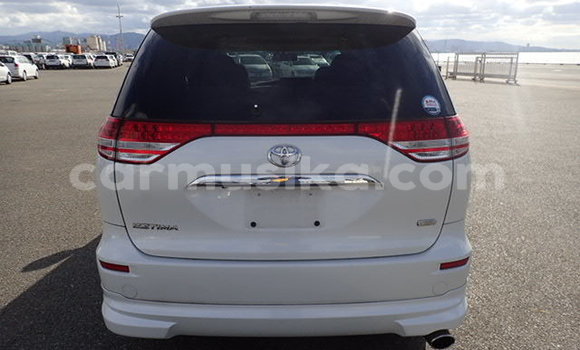 Buy Used Toyota Estima White Car in Beitbridge in Matabeleland South Buy Used Toyota Estima White Car in Beitbridge in Matabeleland South