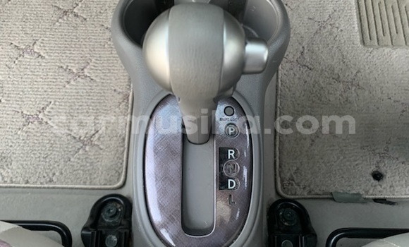 Acheter Occasion Voiture Nissan March Noir à Beitbridge, Matabeleland South Acheter Occasion Voiture Nissan March Noir à Beitbridge, Matabeleland South