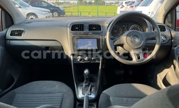 Tenga Tsaru Volkswagen Polo Tsvuku Mota in Harare in Harare Tenga Tsaru Volkswagen Polo Tsvuku Mota in Harare in Harare