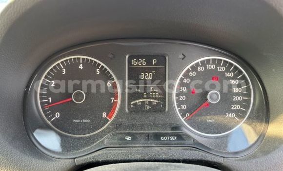 Tenga Tsaru Volkswagen Polo Tsvuku Mota in Harare in Harare Tenga Tsaru Volkswagen Polo Tsvuku Mota in Harare in Harare