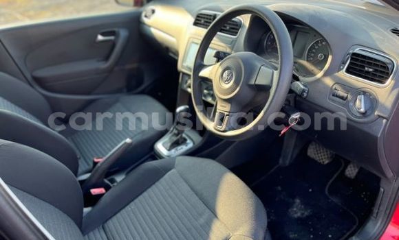 Tenga Tsaru Volkswagen Polo Tsvuku Mota in Harare in Harare Tenga Tsaru Volkswagen Polo Tsvuku Mota in Harare in Harare