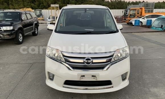 Buy Used Nissan Serena White Car in Beitbridge in Matabeleland South Buy Used Nissan Serena White Car in Beitbridge in Matabeleland South