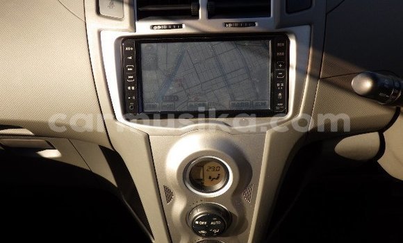 Tenga Tsaru Toyota Vitz Tsvuku Mota in Beitbridge in Matabeleland South Tenga Tsaru Toyota Vitz Tsvuku Mota in Beitbridge in Matabeleland South